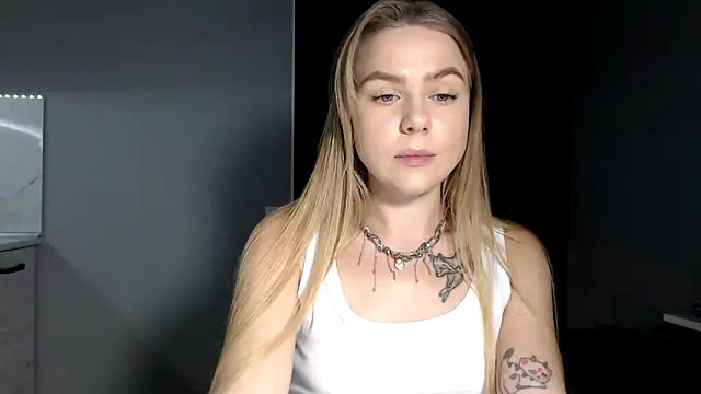 Snapshot of Sunbeam_ chatting on November 25, 7:36 pm Sunbeam online show from November 25, 7:36 pm