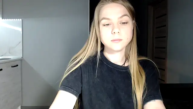 Snapshot of Sunbeam_ chatting on February 10, 10:31 pm Sunbeam online show from February 10, 10:31 pm