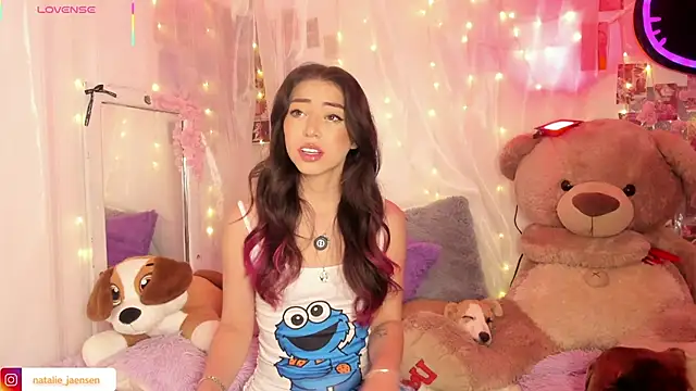 natalie jaensen online show from March 29, 4:47 am