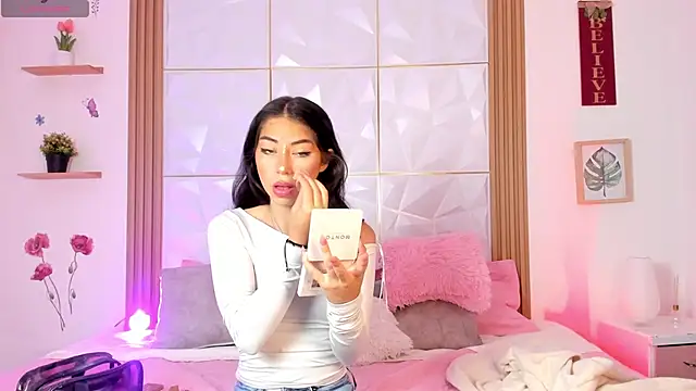 natalie jaensen online show from April 16, 3:13 pm