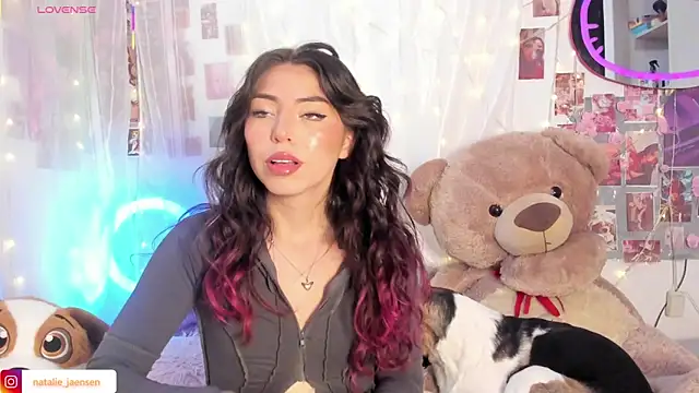 natalie jaensen online show from February 8, 8:17 pm