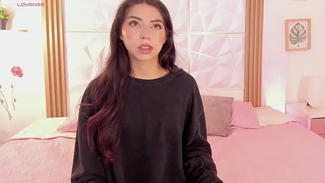 Snapshot of natalie_jaensen chatting on July 11, 7:47 pm natalie jaensen online show from July 11, 7:47 pm