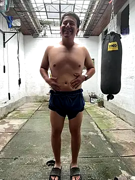 oliver price1 online show from December 19, 4:31 pm