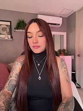 DaniDusan  online show from April 9, 8:15 pm