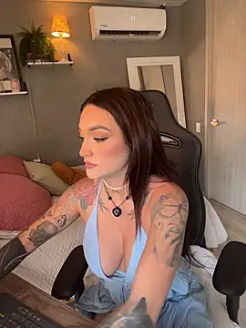 DaniDusan  online show from June 1, 7:24 pm