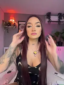 DaniDusan  online show from November 13, 7:18 pm