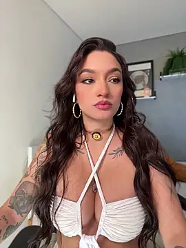 DaniDusan  online show from April 20, 7:37 pm