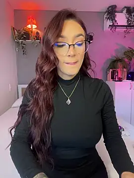 DaniDusan  online show from November 9, 5:28 pm