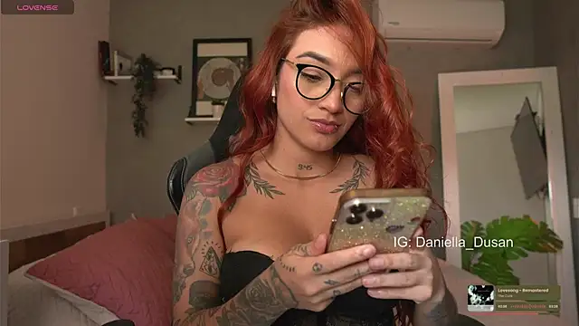 DaniDusan  online show from January 19, 6:21 pm