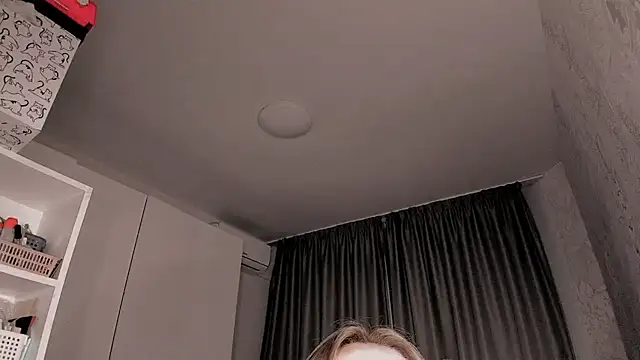 CumOnMy Tits online show from November 6, 12:47 am