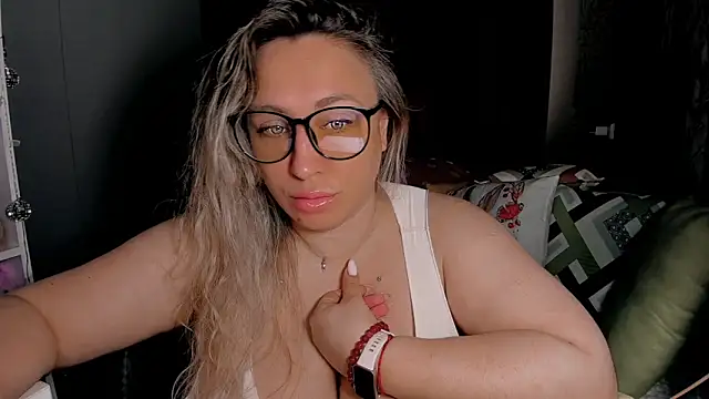 CumOnMy Tits online show from April 11, 2:08 am