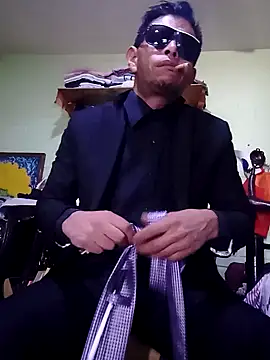 Elcogetuquieres online show from November 20, 7:31 am