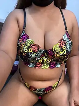 Snapshot of VINDY- chatting on December 16, 1:37 pm VINDY- online show from December 16, 1:37 pm