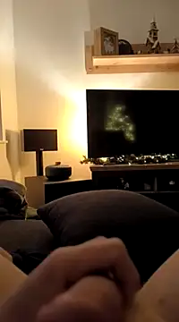 M-1985 online show from December 24, 3:47 pm