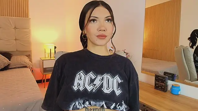 Baby Venuss online show from March 19, 3:28 am