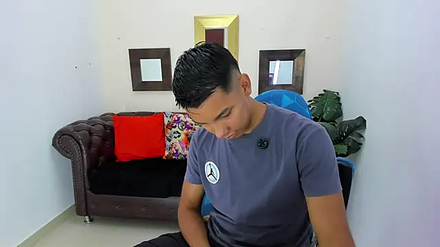 Snapshot of Edwin_Blaz chatting on September 26, 3:46 am Edwin Blaz online show from September 26, 3:46 am