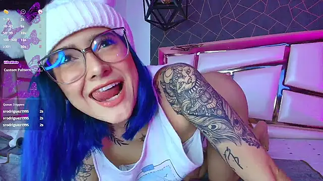 Snapshot of Annie_Swan chatting on March 13, 11:41 am Annie Swan online show from March 13, 11:41 am