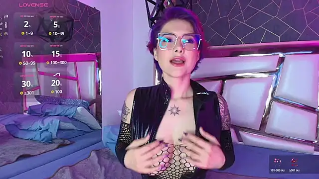 Annie Swan online show from November 5, 12:41 pm