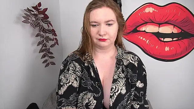 LaraDream online show from March 15, 3:30 pm