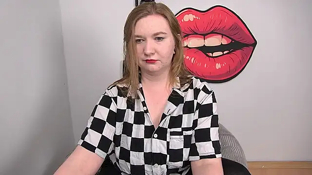 LaraDream online show from October 7, 2:29 pm