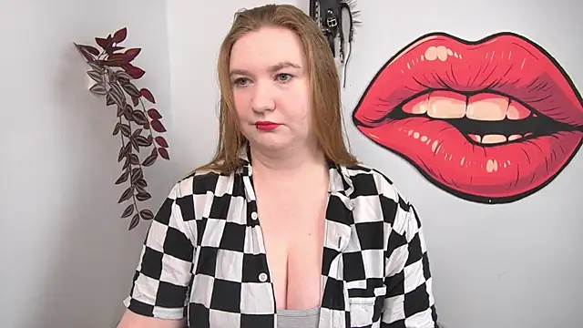 LaraDream online show from April 28, 5:28 pm