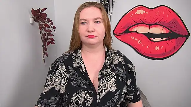 LaraDream online show from May 17, 3:23 pm