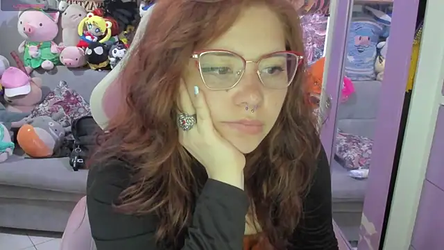 soficammy online show from April 14, 8:47 pm