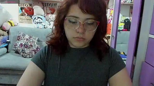 soficammy online show from February 5, 10:44 pm