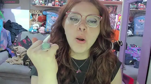 soficammy online show from April 9, 9:21 pm