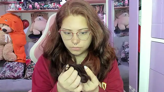 soficammy online show from March 6, 6:36 pm