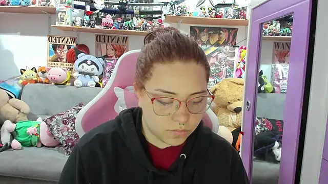 soficammy online show from December 15, 10:48 pm