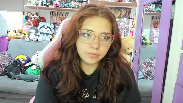 soficammy online show from December 14, 11:32 pm