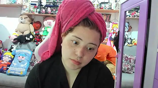 soficammy online show from January 10, 9:43 pm