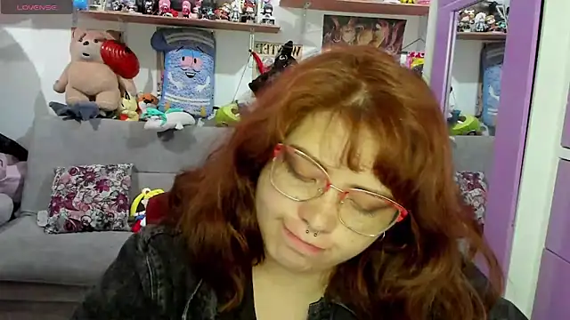 soficammy online show from March 8, 5:17 am