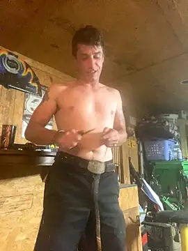 Snapshot of DillPie chatting on September 10, 2:43 am DillPie online show from September 10, 2:43 am