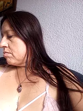 valeriapinter online show from April 13, 1:26 pm