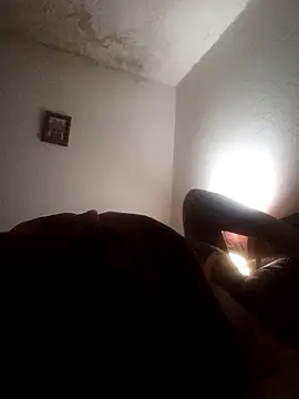 valeriapinter online show from March 31, 10:06 am