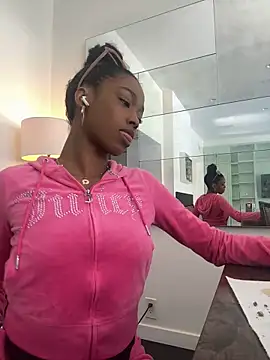 mismialove online show from June 14, 4:52 pm