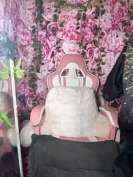 mismialove online show from November 1, 2:44 pm