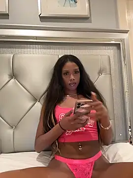 mismialove online show from May 3, 9:03 am