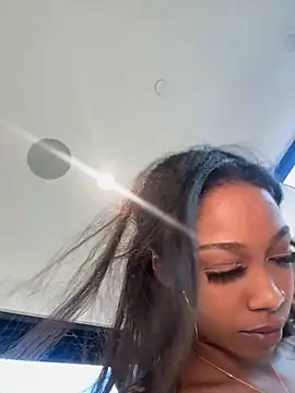 mismialove online show from February 26, 10:54 pm