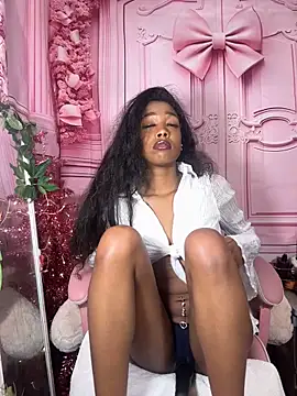 mismialove online show from December 1, 11:49 pm