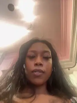 Snapshot of mismialove chatting on October 11, 11:06 pm mismialove online show from October 11, 11:06 pm