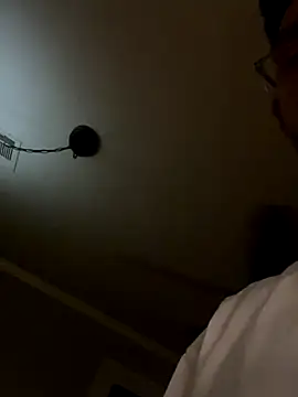 Snapshot of CalvinJefferson4th chatting on October 16, 8:11 am CalvinJefferson4th online show from October 16, 8:11 am