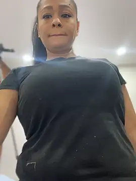 Snapshot of sofia_xxx02 chatting on June 4, 11:59 am sofia xxx02 online show from June 4, 11:59 am