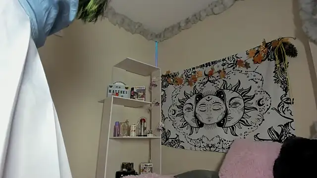 Laughing Naty online show from September 25, 12:49 am
