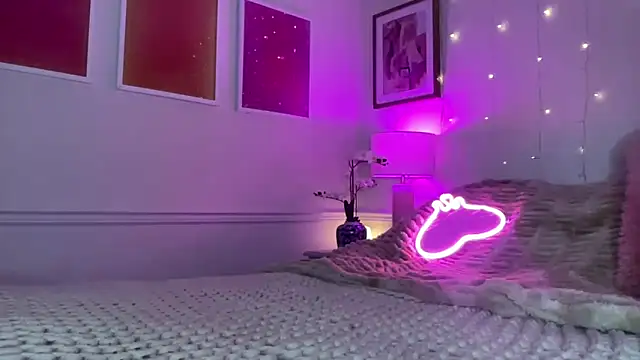 Fitnessbabe69 online show from February 7, 9:06 am