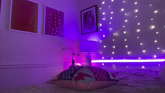 Fitnessbabe69 online show from July 13, 7:18 am