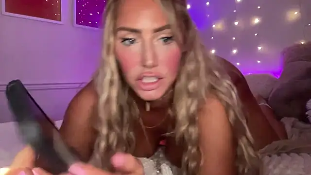 Fitnessbabe69 online show from July 18, 8:23 am