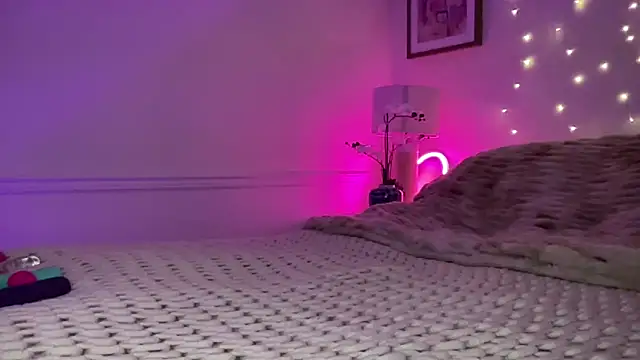 Fitnessbabe69 online show from November 9, 8:07 am